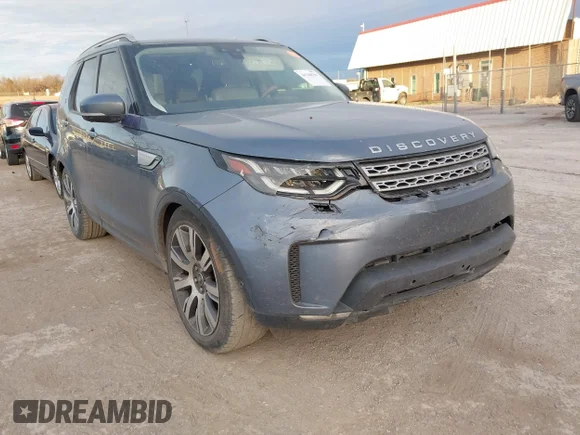 ✅ 2018 Land Rover Discovery HSE Luxury • VIN: SALRT2RV8JA065577 • Lot: 44168559. Listed on IAAI with 99,995 mi. Free auction sales archive from the USA and detailed vehicle history report at DreamBid. Image 1.