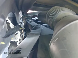 ✅ 2005 Lincoln Navigator Luxury • VIN: 5LMFU27585LJ12992 • Lot: 43016926. Listed on IAAI with 108,246 mi. Free auction sales archive from the USA and detailed vehicle history report at DreamBid. Image 13.