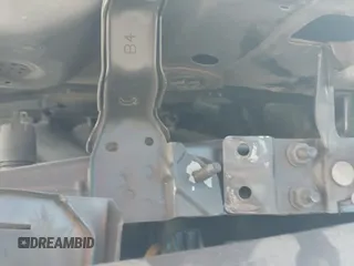 ✅ 2019 Nissan Versa SV • VIN: 3N1CN7AP5KL807142 • Лот: 43169805. Опубликован ранее на IAAI с пробегом 128 065 миль. Бесплатный доступ к архиву аукционных продаж из США и подробный отчёт об истории автомобиля на DreamBid. Изображение 18.