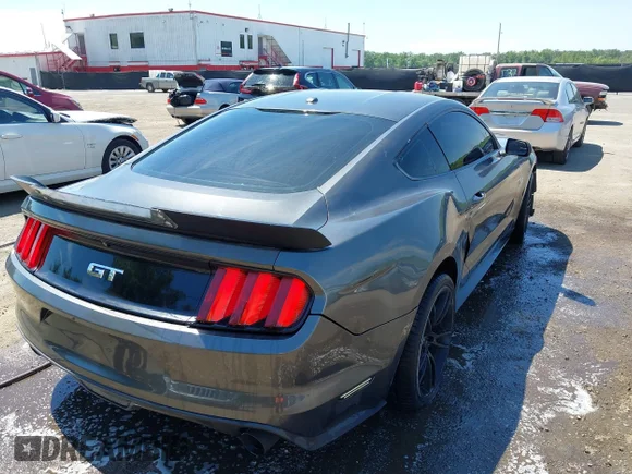 ✅ 2015 Ford Mustang GT Premium • VIN: 1FA6P8CF2F5299500 • Lot: 45051097. Wystawiony na IAAI z przebiegiem 114 950 mil. Bezpłatny archiwum sprzedaży aukcyjnych z USA i szczegółowy raport historii pojazdu na DreamBid. Zdjęcie 4.