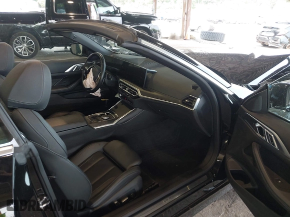 ✅ 2024 BMW 4 Series 430i xDrive • VIN: WBA43AT03RCP19391 • Lot: 42473540. Wystawiony na IAAI z przebiegiem 24 614 mil. Bezpłatny archiwum sprzedaży aukcyjnych z USA i szczegółowy raport historii pojazdu na DreamBid. Zdjęcie 5.