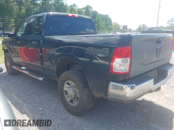 ✅ 2020 Ram 2500 Tradesman • VIN: 3C6UR5CL4LG205208 • Lot: 43027697. Wystawiony na IAAI z przebiegiem 142 955 mil. Bezpłatny archiwum sprzedaży aukcyjnych z USA i szczegółowy raport historii pojazdu na DreamBid. Zdjęcie 3.
