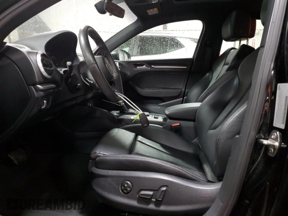✅ 2020 Audi A3 S line Premium • VIN: WAUBEGFFXLA098707 • Lot: 85501435. Wystawiony na Copart z przebiegiem 41 688 mil. Bezpłatny archiwum sprzedaży aukcyjnych z USA i szczegółowy raport historii pojazdu na DreamBid. Zdjęcie 7.