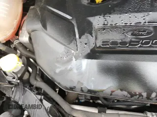 ✅ 2019 Ford Escape Titanium • VIN: 1FMCU9J91KUC32729 • Lot: 86530245. Listed on Copart with 134,884 mi. Free auction sales archive from the USA and detailed vehicle history report at DreamBid. Image 17.