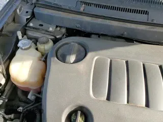 ✅ 2018 Dodge Journey SXT • VIN: 3C4PDCBG4JT310218 • Lot: 82367155. Wystawiony na Copart z przebiegiem 136 600 mil. Bezpłatny archiwum sprzedaży aukcyjnych z USA i szczegółowy raport historii pojazdu na DreamBid. Zdjęcie 14.