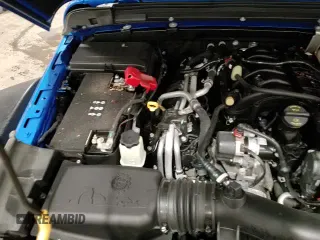 ✅ 2022 Jeep Wrangler Unlimited Sport S • VIN: 1C4HJXDG7NW249884 • Lot: 90954635. Wystawiony na Copart z przebiegiem 18 997 mil. Bezpłatny archiwum sprzedaży aukcyjnych z USA i szczegółowy raport historii pojazdu na DreamBid. Zdjęcie 13.