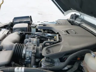 ✅ 2019 Jeep Wrangler Unlimited Sport S • VIN: 1C4HJXDG2KW500662 • Lot: 42571152. Wystawiony na IAAI z przebiegiem 45 067 mil. Bezpłatny archiwum sprzedaży aukcyjnych z USA i szczegółowy raport historii pojazdu na DreamBid. Zdjęcie 19.