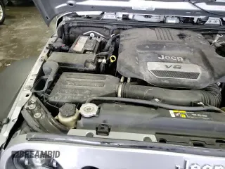 ✅ 2018 Jeep Wrangler Unlimited Freedom • VIN: 1C4BJWDG1JL812956 • Lot: 68832465. Listed on Copart with 89,946 mi. Free auction sales archive from the USA and detailed vehicle history report at DreamBid. Image 16.