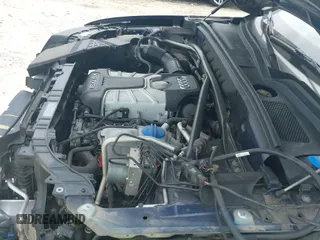 ✅ 2014 Audi SQ5 Premium Plus • VIN: WA1CGAFP6EA009641 • Lot: 43053654. Wystawiony na IAAI z przebiegiem 110 482 mil. Bezpłatny archiwum sprzedaży aukcyjnych z USA i szczegółowy raport historii pojazdu na DreamBid. Zdjęcie 20.