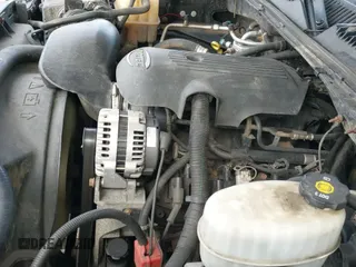 ✅ 2005 GMC Sierra 2500HD SLT • VIN: 1GTHK29U55E263500 • Лот: 41508212. Опубликован ранее на IAAI с пробегом 202 040 миль. Бесплатный доступ к архиву аукционных продаж из США и подробный отчёт об истории автомобиля на DreamBid. Изображение 19.