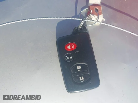 ✅ 2013 Toyota Prius • VIN: JTDKN3DP1D3037713 • Лот: 45496501. Опубліковано раніше на IAAI з пробігом 163 260 миль. Безкоштовний доступ до архіву аукціонних продажів зі США та докладний звіт про історію автомобіля на DreamBid. Зображення 11.