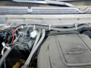 ✅ 2019 GMC Sierra 2500HD SLE • VIN: 2GT22PEGXK1133163 • Лот: 80740115. Опубликован ранее на Copart с пробегом 62 604 миль. Бесплатный доступ к архиву аукционных продаж из США и подробный отчёт об истории автомобиля на DreamBid. Изображение 13.