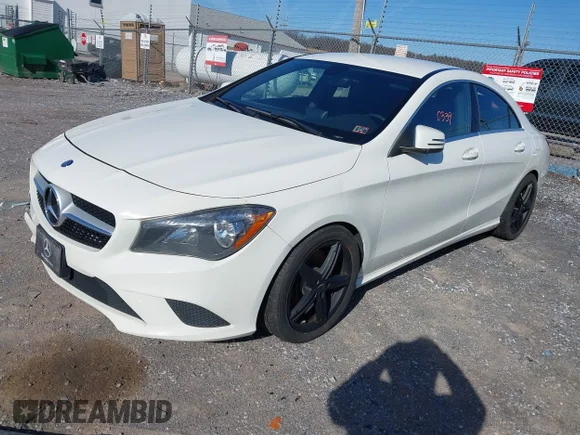✅ 2014 Mercedes-Benz CLA 250 • VIN: WDDSJ4GB1EN089355 • Lot: 44700339. Wystawiony na IAAI z przebiegiem 169 729 mil. Bezpłatny archiwum sprzedaży aukcyjnych z USA i szczegółowy raport historii pojazdu na DreamBid. Zdjęcie 2.