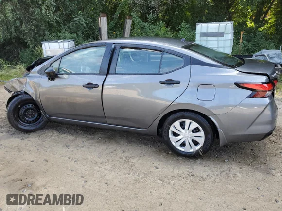 ✅ 2021 Nissan Versa S • VIN: 3N1CN8DV0ML811876 • Lot: 68602274. Wystawiony na Copart z przebiegiem Nie podano. Bezpłatny archiwum sprzedaży aukcyjnych z USA i szczegółowy raport historii pojazdu na DreamBid. Zdjęcie 2.