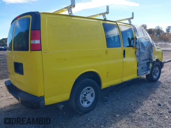 ✅ 2013 Chevrolet Express Cargo • VIN: 1GCWGFCA9D1191544 • Лот: 43557091. Опубліковано раніше на IAAI з пробігом 205 937 миль. Безкоштовний доступ до архіву аукціонних продажів зі США та докладний звіт про історію автомобіля на DreamBid. Зображення 4.