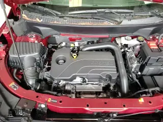 ✅ 2025 Chevrolet Equinox AWD LT • VIN: 3GNAXPEG9SL160261 • Lot: 63368455. Wystawiony na Copart z przebiegiem 420 mil. Bezpłatny archiwum sprzedaży aukcyjnych z USA i szczegółowy raport historii pojazdu na DreamBid. Zdjęcie 16.