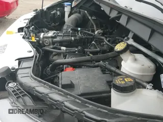 ✅ 2021 Ford Transit Cargo • VIN: 1FTBR2CG5MKA38224 • Lot: 42894212. Wystawiony na IAAI z przebiegiem 104 935 mil. Bezpłatny archiwum sprzedaży aukcyjnych z USA i szczegółowy raport historii pojazdu na DreamBid. Zdjęcie 19.