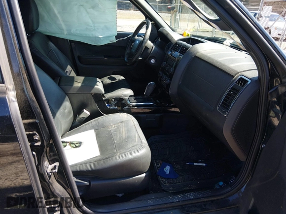 ✅ 2010 Ford Escape Limited • VIN: 1FMCU0EG2AKC99807 • Lot: 44583119. Wystawiony na IAAI z przebiegiem 208 958 mil. Bezpłatny archiwum sprzedaży aukcyjnych z USA i szczegółowy raport historii pojazdu na DreamBid. Zdjęcie 5.