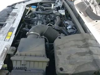 ✅ 2019 Land Rover Range Rover Evoque SE • VIN: SALVP2RX3KH346344 • Lot: 42147811. Wystawiony na IAAI z przebiegiem 69 719 mil. Bezpłatny archiwum sprzedaży aukcyjnych z USA i szczegółowy raport historii pojazdu na DreamBid. Zdjęcie 12.