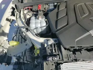 ✅ 2025 Porsche Cayenne • VIN: WP1BA2AY6SDA31270 • Lot: 91845525. Listed on Copart with 6,999 mi. Free auction sales archive from the USA and detailed vehicle history report at DreamBid. Image 14.