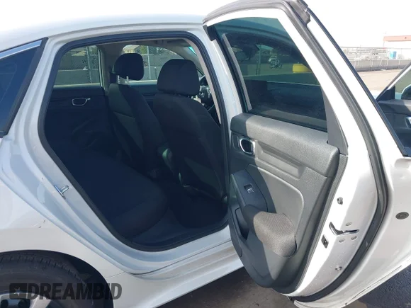 ✅ 2025 Honda Civic LX • VIN: 2HGFE2F28SH588276 • Lot: 44271703. Wystawiony na IAAI z przebiegiem 28 951 mil. Bezpłatny archiwum sprzedaży aukcyjnych z USA i szczegółowy raport historii pojazdu na DreamBid. Zdjęcie 8.