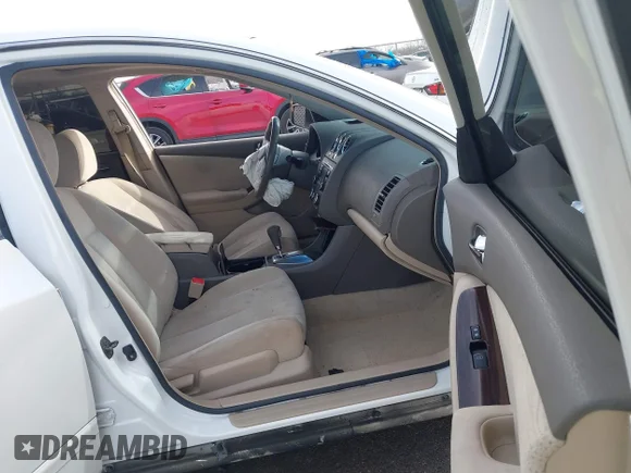 ✅ 2010 Nissan Altima S • VIN: 1N4AL2AP5AN410905 • Lot: 44124205. Wystawiony na IAAI z przebiegiem 182 754 mil. Bezpłatny archiwum sprzedaży aukcyjnych z USA i szczegółowy raport historii pojazdu na DreamBid. Zdjęcie 5.