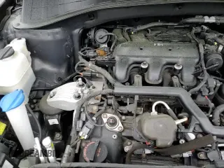 ✅ 2018 Kia Sorento SX Limited • VIN: 5XYPKDA5XJG367493 • Лот: 59842425. Опубликован ранее на Copart с пробегом 90 036 миль. Бесплатный доступ к архиву аукционных продаж из США и подробный отчёт об истории автомобиля на DreamBid. Изображение 14.