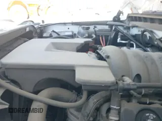 ✅ 2019 Chevrolet Silverado 1500 LT • VIN: 2GCVKPEC9K1163460 • Lot: 42544560. Wystawiony na IAAI z przebiegiem 63 329 mil. Bezpłatny archiwum sprzedaży aukcyjnych z USA i szczegółowy raport historii pojazdu na DreamBid. Zdjęcie 19.