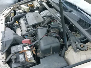 ✅ 2002 Toyota Camry XLE • VIN: 4T1BF30K92U015971 • Lot: 42988086. Listed on IAAI with 284,511 mi. Free auction sales archive from the USA and detailed vehicle history report at DreamBid. Image 19.