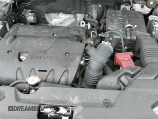 ✅ 2024 Mitsubishi Outlander S • VIN: JA4ARUAU6RU013063 • Lot: 43441853. Listed on IAAI with 31,685 mi. Free auction sales archive from the USA and detailed vehicle history report at DreamBid. Image 18.