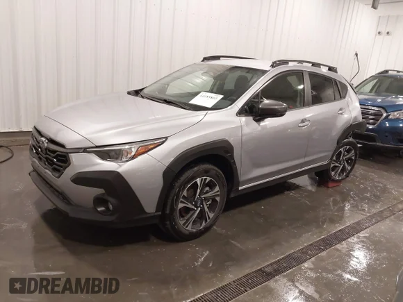 ✅ 2025 Subaru Crosstrek Premium • VIN: JF2GUHDC1S8231601 • Lot: 44185803. Wystawiony na IAAI z przebiegiem 4 105 mil. Bezpłatny archiwum sprzedaży aukcyjnych z USA i szczegółowy raport historii pojazdu na DreamBid. Zdjęcie 2.