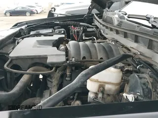 ✅ 2017 Chevrolet Silverado 1500 LTZ • VIN: 3GCUKSEC2HG186139 • Lot: 43697437. Wystawiony na IAAI z przebiegiem 98 764 mil. Bezpłatny archiwum sprzedaży aukcyjnych z USA i szczegółowy raport historii pojazdu na DreamBid. Zdjęcie 19.