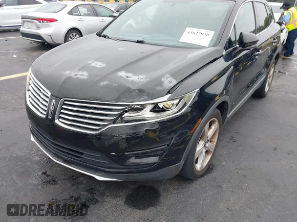 ✅ 2016 Lincoln MKC Premier • VIN: 5LMCJ1C98GUJ15581 • Lot: 44627930. Wystawiony na IAAI z przebiegiem 129 496 mil. Bezpłatny archiwum sprzedaży aukcyjnych z USA i szczegółowy raport historii pojazdu na DreamBid. Zdjęcie 6.
