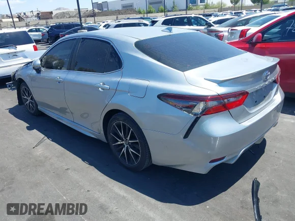 ✅ 2023 Toyota Camry SE • VIN: 4T1T11AK5PU817575 • Lot: 45044450. Wystawiony na IAAI z przebiegiem 56 969 mil. Bezpłatny archiwum sprzedaży aukcyjnych z USA i szczegółowy raport historii pojazdu na DreamBid. Zdjęcie 3.