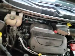 ✅ 2020 Chrysler Voyager LX • VIN: 2C4RC1CG8LR249427 • Лот: 71035835. Опубликован ранее на Copart с пробегом 74 043 миль. Бесплатный доступ к архиву аукционных продаж из США и подробный отчёт об истории автомобиля на DreamBid. Изображение 16.