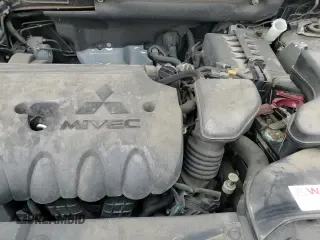 ✅ 2018 Mitsubishi Outlander ES • VIN: JA4AD2A39JJ005815 • Lot: 91909485. Listed on Copart with 110,364 mi. Free auction sales archive from the USA and detailed vehicle history report at DreamBid. Image 14.