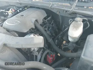 ✅ 2004 Chevrolet Suburban LT • VIN: 1GNEC16Z74J201779 • Лот: 41455901. Опубликован ранее на IAAI с пробегом Не указан. Бесплатный доступ к архиву аукционных продаж из США и подробный отчёт об истории автомобиля на DreamBid. Изображение 18.