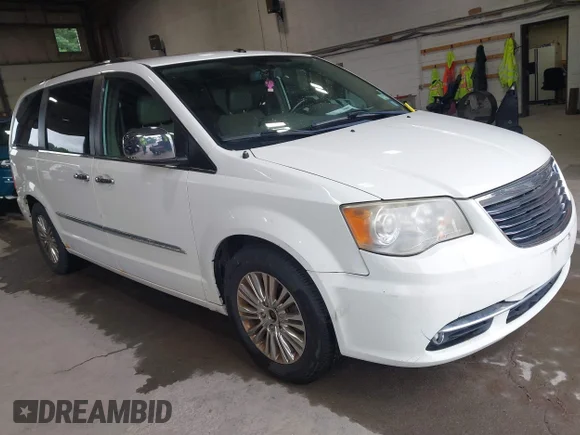 ✅ 2011 Chrysler Town & Country Limited • VIN: 2A4RR6DG9BR609937 • Лот: 45566295. Опубликован ранее на IAAI с пробегом 131 950 миль. Бесплатный доступ к архиву аукционных продаж из США и подробный отчёт об истории автомобиля на DreamBid. Изображение 1.
