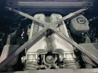 ✅ 2017 Audi R8 V10 • VIN: WUAEAAFXXH7901217 • Лот: 69643975. Опубликован ранее на Copart с пробегом 29 321 миль. Бесплатный доступ к архиву аукционных продаж из США и подробный отчёт об истории автомобиля на DreamBid. Изображение 14.