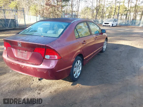 ✅ 2008 Honda Civic LX • VIN: 1HGFA16588L055565 • Lot: 44095775. Wystawiony na IAAI z przebiegiem 170 211 mil. Bezpłatny archiwum sprzedaży aukcyjnych z USA i szczegółowy raport historii pojazdu na DreamBid. Zdjęcie 4.