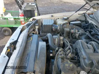 ✅ 2005 Ford Explorer • VIN: 1FMZU65K65ZA04433 • Lot: 38826884. Wystawiony na IAAI z przebiegiem 157 221 mil. Bezpłatny archiwum sprzedaży aukcyjnych z USA i szczegółowy raport historii pojazdu na DreamBid. Zdjęcie 12.