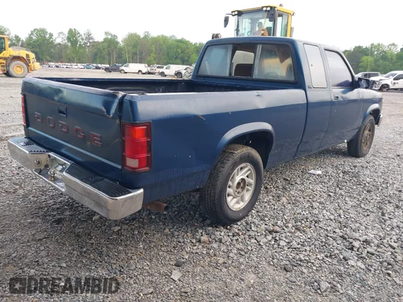 ✅ 1993 Dodge Dakota • VIN: 1B7GL23Y7PS102218 • Лот: 44810241. Опубликован ранее на IAAI с пробегом 208 129 миль. Бесплатный доступ к архиву аукционных продаж из США и подробный отчёт об истории автомобиля на DreamBid. Изображение 4.