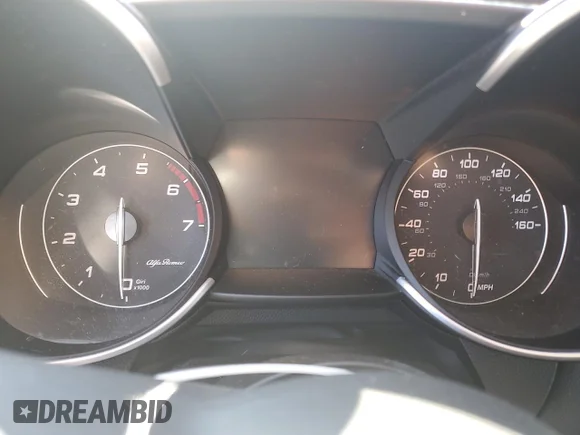 ✅ 2020 Alfa Romeo Giulia Ti Sport • VIN: ZARFANBN8L7632369 • Лот: 85540685. Опубліковано раніше на Copart з пробігом Не вказано. Безкоштовний доступ до архіву аукціонних продажів зі США та докладний звіт про історію автомобіля на DreamBid. Зображення 9.