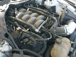 ✅ 2018 Ford Mustang GT • VIN: 1FA6P8CF8J5175157 • Lot: 43265589. Wystawiony na IAAI z przebiegiem 53 016 mil. Bezpłatny archiwum sprzedaży aukcyjnych z USA i szczegółowy raport historii pojazdu na DreamBid. Zdjęcie 19.