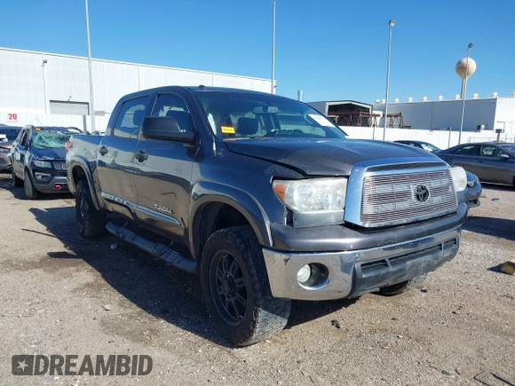 ✅ 2013 Toyota Tundra • VIN: 5TFDM5F17DX046599 • Lot: 41208111. Wystawiony na IAAI z przebiegiem 162 519 mil. Bezpłatny archiwum sprzedaży aukcyjnych z USA i szczegółowy raport historii pojazdu na DreamBid. Zdjęcie 1.