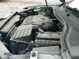 ✅ 2019 Volkswagen Tiguan SE • VIN: 3VV2B7AXXKM187921 • Lot: 43294543. Wystawiony na IAAI z przebiegiem 101 790 mil. Bezpłatny archiwum sprzedaży aukcyjnych z USA i szczegółowy raport historii pojazdu na DreamBid. Zdjęcie 18.