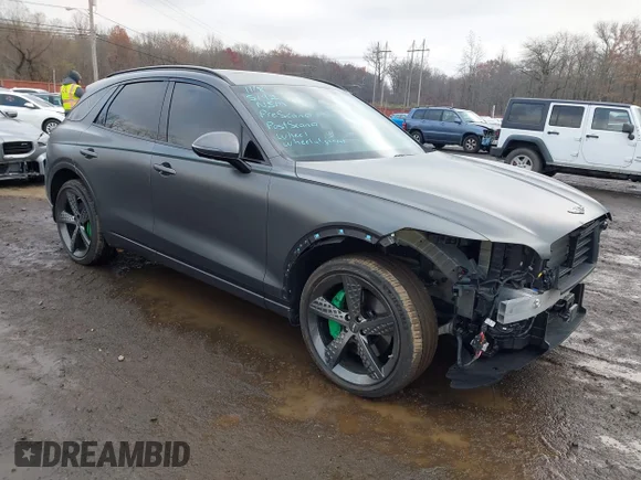 ✅ 2023 Genesis GV70 2.5T • VIN: KMUMADTB3PU123682 • Lot: 43725586. Wystawiony na IAAI z przebiegiem 34 878 mil. Bezpłatny archiwum sprzedaży aukcyjnych z USA i szczegółowy raport historii pojazdu na DreamBid. Zdjęcie 1.