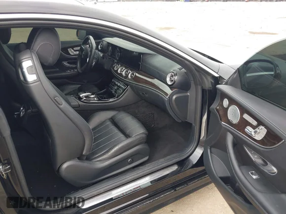 ✅ 2018 Mercedes-Benz E 400 • VIN: WDD1J6FB5JF011044 • Lot: 44393074. Wystawiony na IAAI z przebiegiem 67 400 mil. Bezpłatny archiwum sprzedaży aukcyjnych z USA i szczegółowy raport historii pojazdu na DreamBid. Zdjęcie 5.