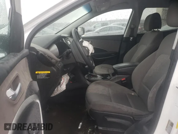 ✅ 2018 Hyundai Santa Fe 2.4L • VIN: 5NMZTDLB3JH107936 • Lot: 45400993. Wystawiony na Copart z przebiegiem Nie podano. Bezpłatny archiwum sprzedaży aukcyjnych z USA i szczegółowy raport historii pojazdu na DreamBid. Zdjęcie 7.