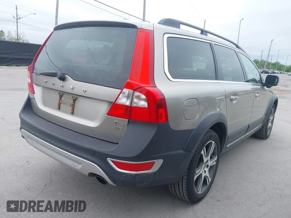 ✅ 2013 Volvo XC70 T6 • VIN: YV4902BZ9D1162754 • Lot: 45169578. Wystawiony na IAAI z przebiegiem 143 044 mil. Bezpłatny archiwum sprzedaży aukcyjnych z USA i szczegółowy raport historii pojazdu na DreamBid. Zdjęcie 4.